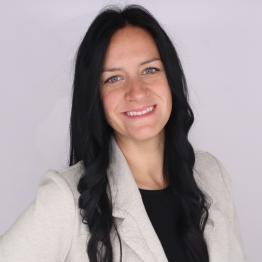 Jenna Hunter's profile picture Jenna Hunter headshot.