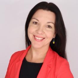 Ella Datsenko headshot.